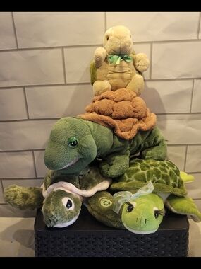Plush Turtle Toy Set - Green and Tan Soft Turtle Plushies